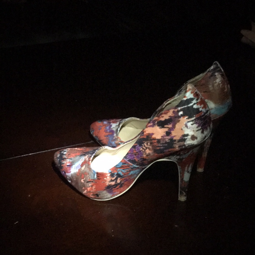 Shoes - Picture 3 of 3
